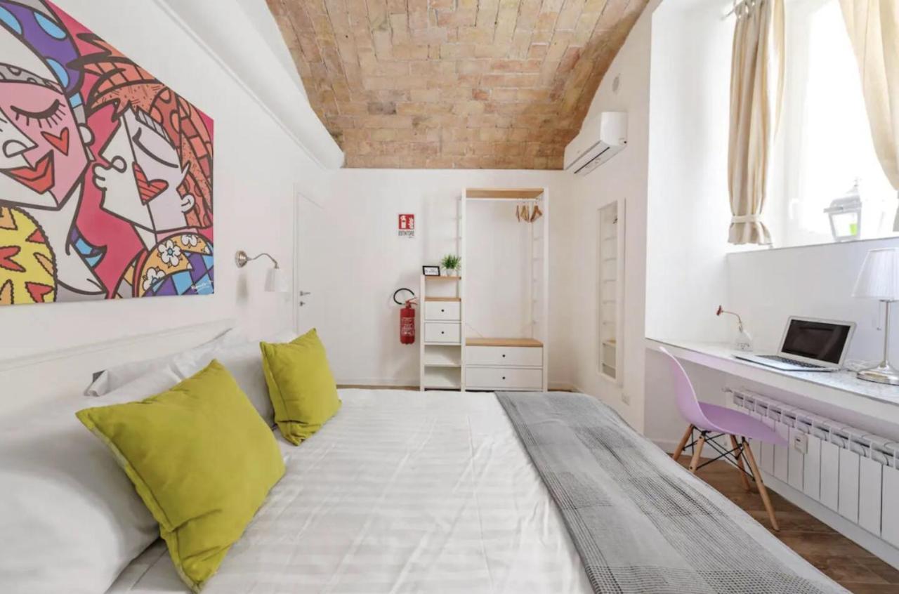 New-Big Honey Colosseum 4Bdr + 2Sofa Bed A/C Рим Экстерьер фото